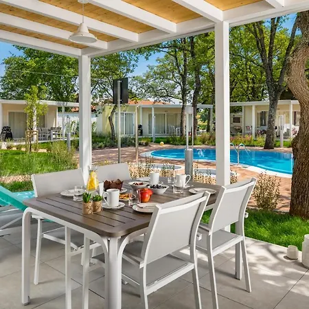 Parque de vacaciones Ulika Mobile Homes - Naturist